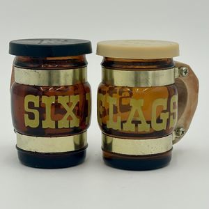 Vintage Six Flags Over Texas Barrel Mug Salt and Pepper Shaker Set